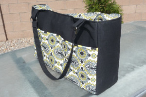 Tons of diaper bag tutorials and patterns!