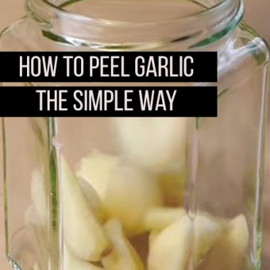 How to peel garlic in a jar - SO EASY