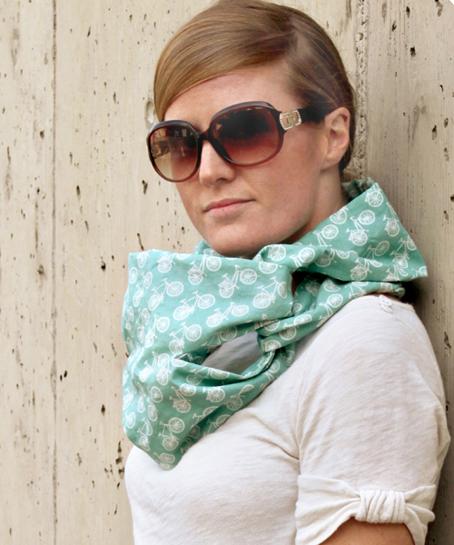 Commuter Cowl and other great DIY gifts to make