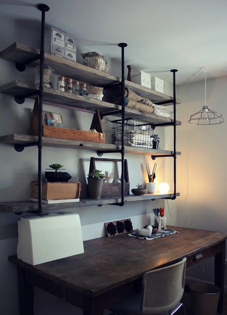 amazing industrial rustic shelves tutorial!