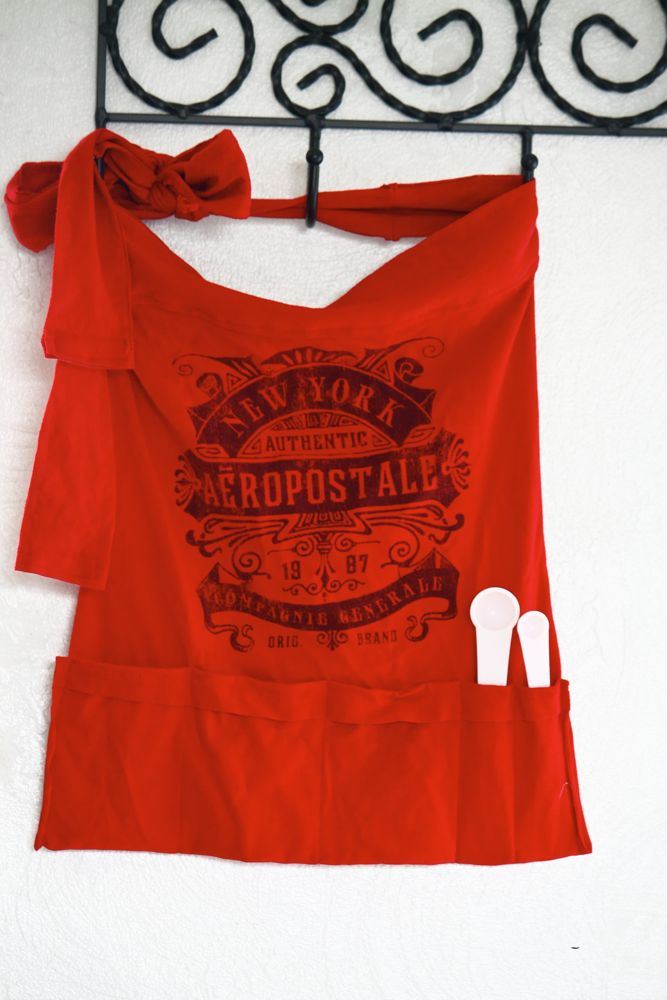 turn a t-shirt into an apron!