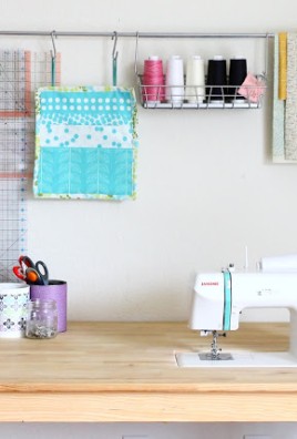 DIY sewing table - Ikea Hack
