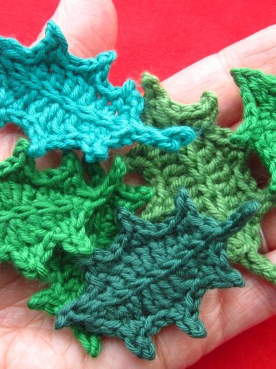 Crochet holly leaves tutorial