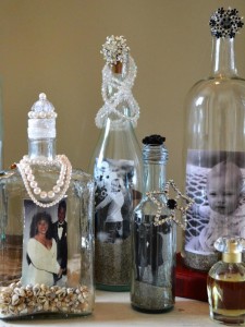 Upcycle wine bottles into photo frames. tutorial