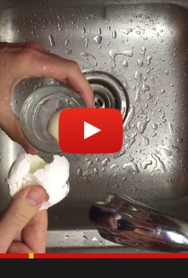 How to peel an egg in just seconds!!