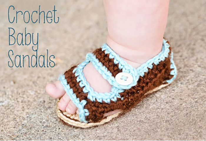 Cute crochet sandals - FREE pattern - great for boys or girls