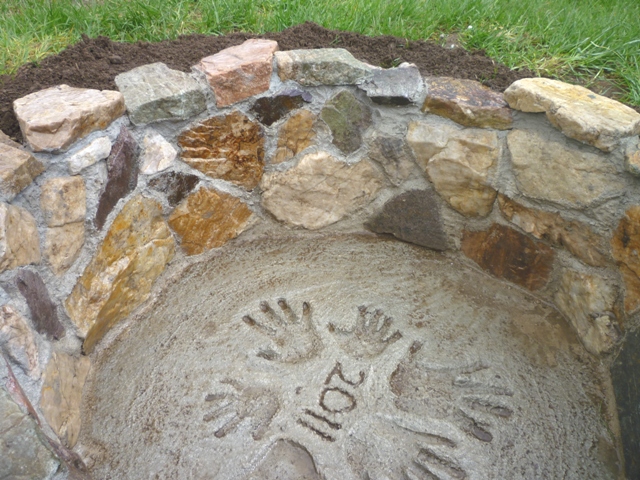 Personalized Outdoor Fire Pit Tutorial