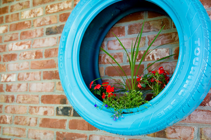 fun upcycled tire planter for your outdoor garden