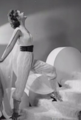 Fashion designers in 1939 predicted what people would be wearing in 2000. The commentary and outfits are hilarious!