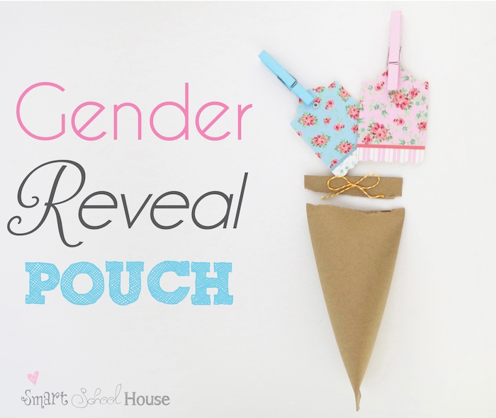 Cute pouches made with kraft paper to announce baby gender