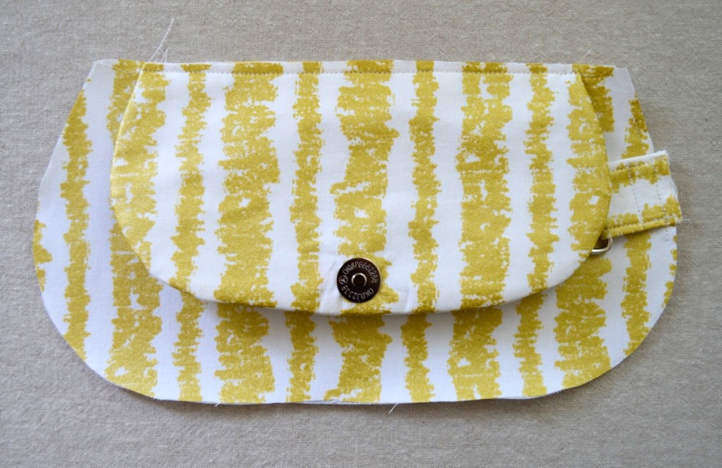 Date Night Clutch with Wristlet - Free Pattern