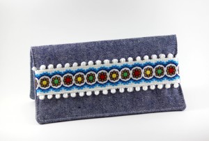 Checkbook cover with horizontal ribbon and trim