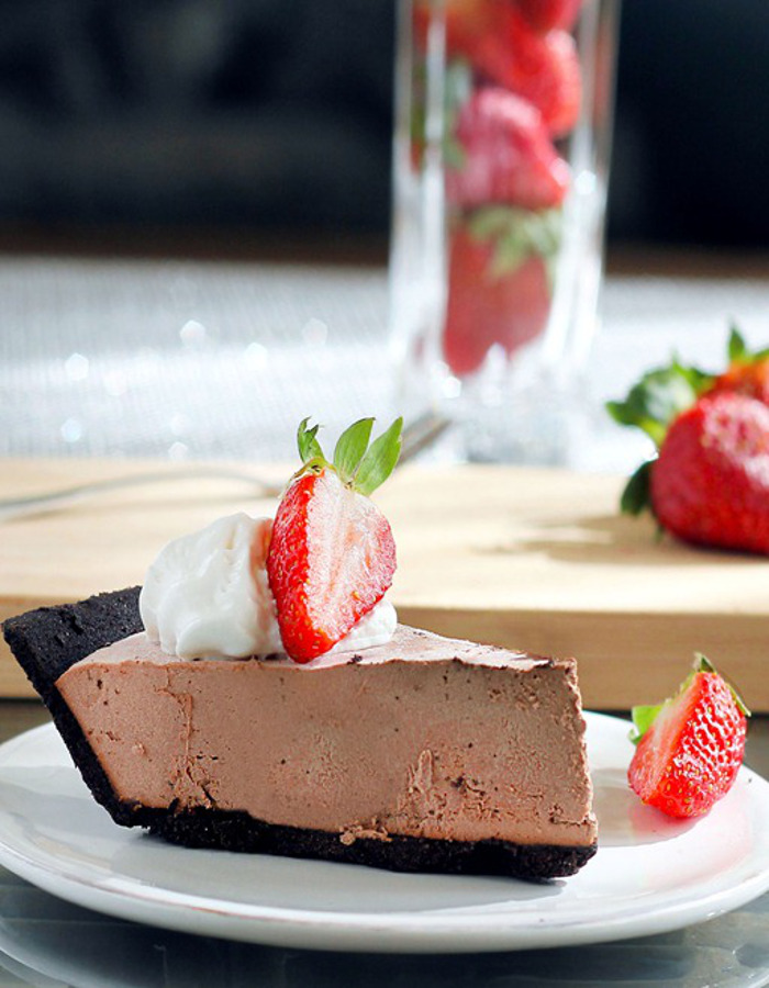 chocolate strawberry pie