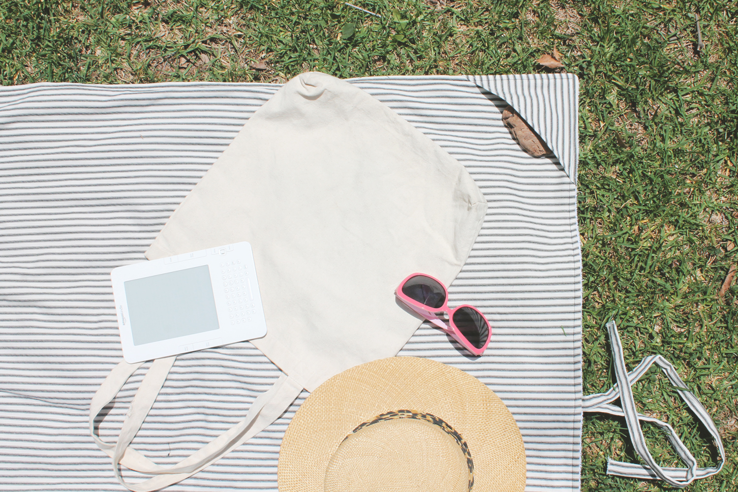 simple-striped-blanket