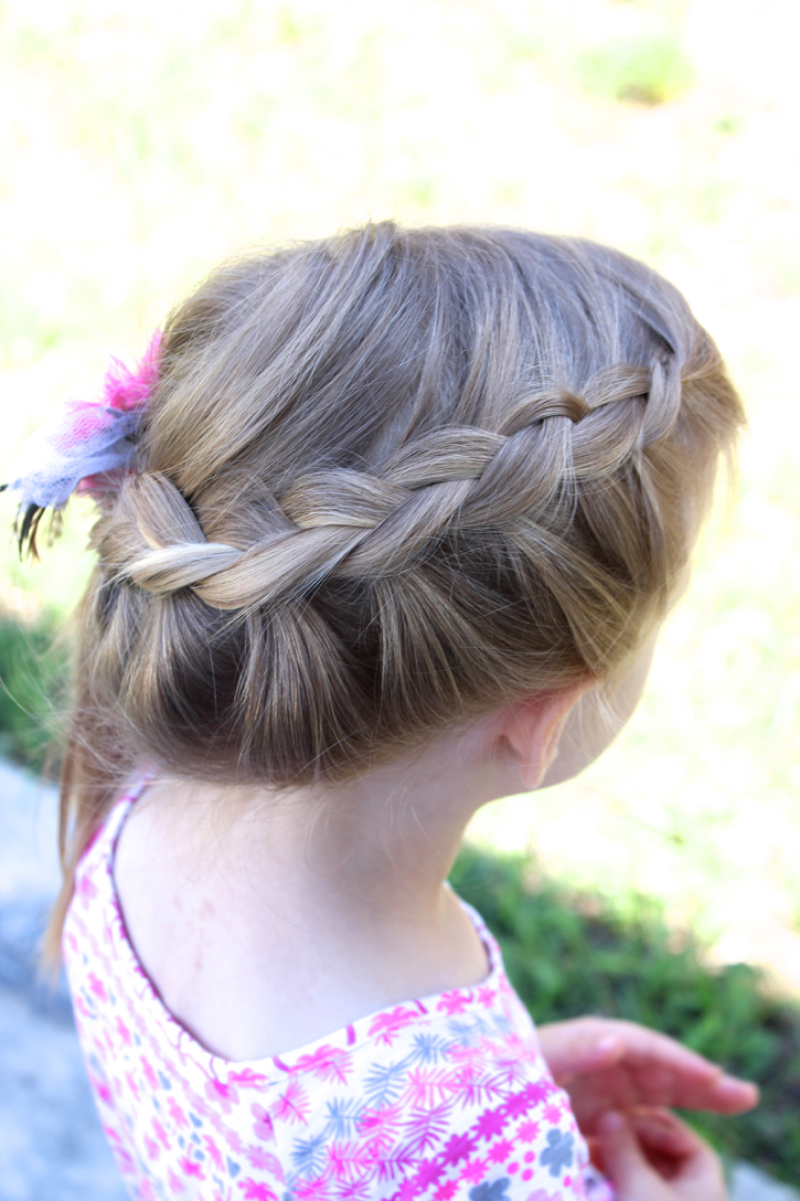 How To French Braid  Hairstyles For Girls - Princess Hairstyles