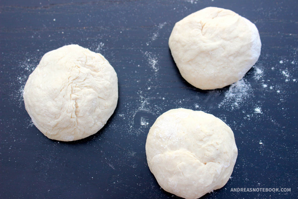 3 balls of pizza dough.