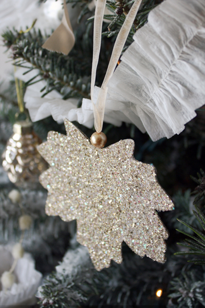 DIY Glitter Leaf Ornament