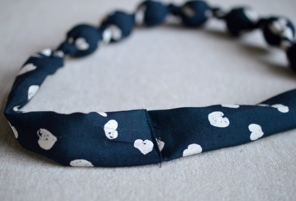 Fabric Necklace Tutorial