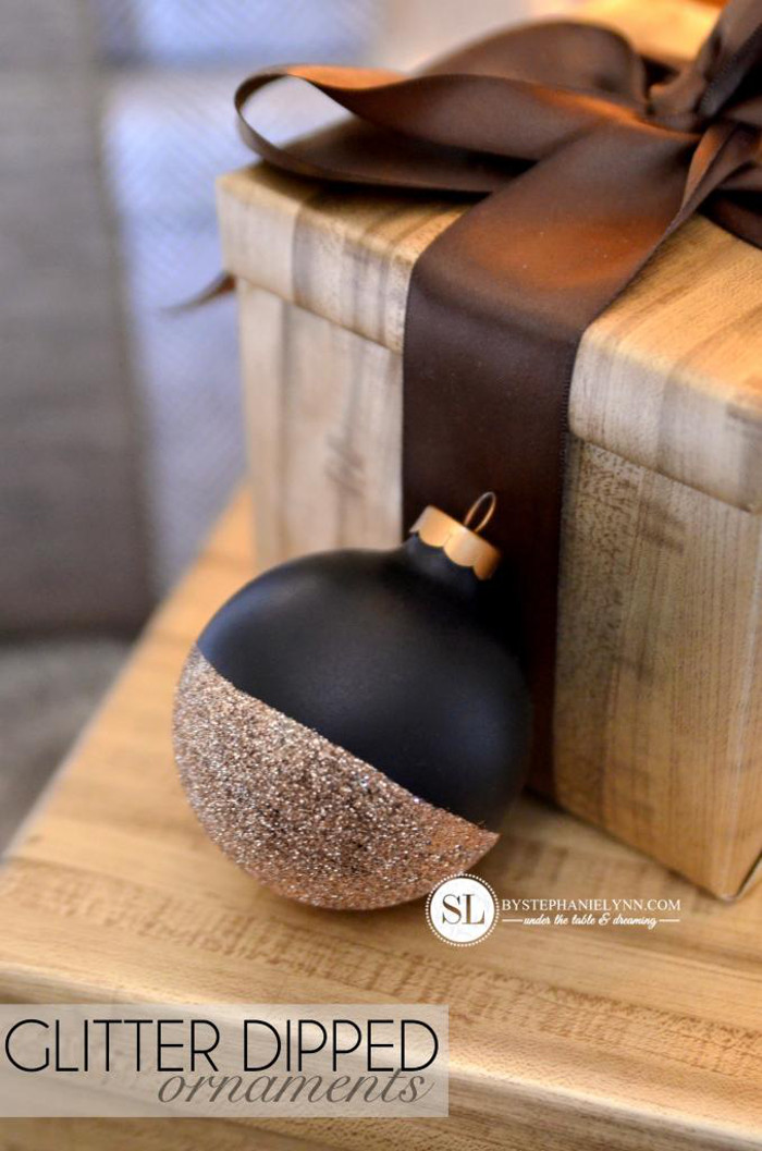 DIY Glitter Dipped Ornament