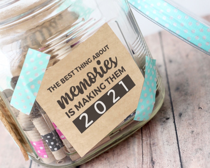 FREE Printable Memory Jar Labels! Fun Family Activity!