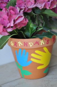 hand print flower pot