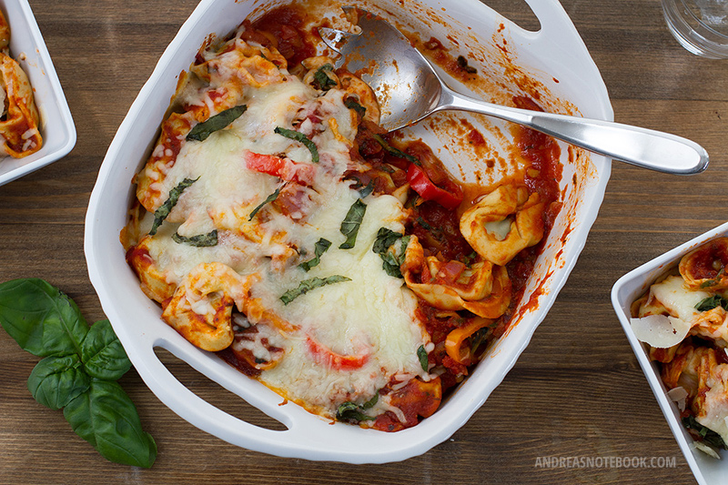 Baked Tortellini with peppers and spinach