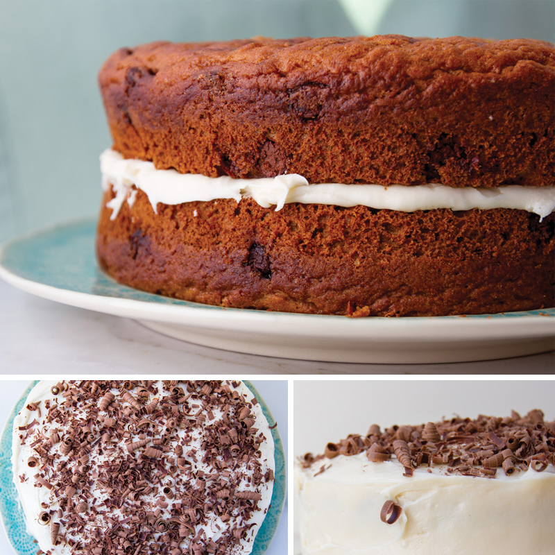 The BEST pumpkin chocolate chip cake recipe