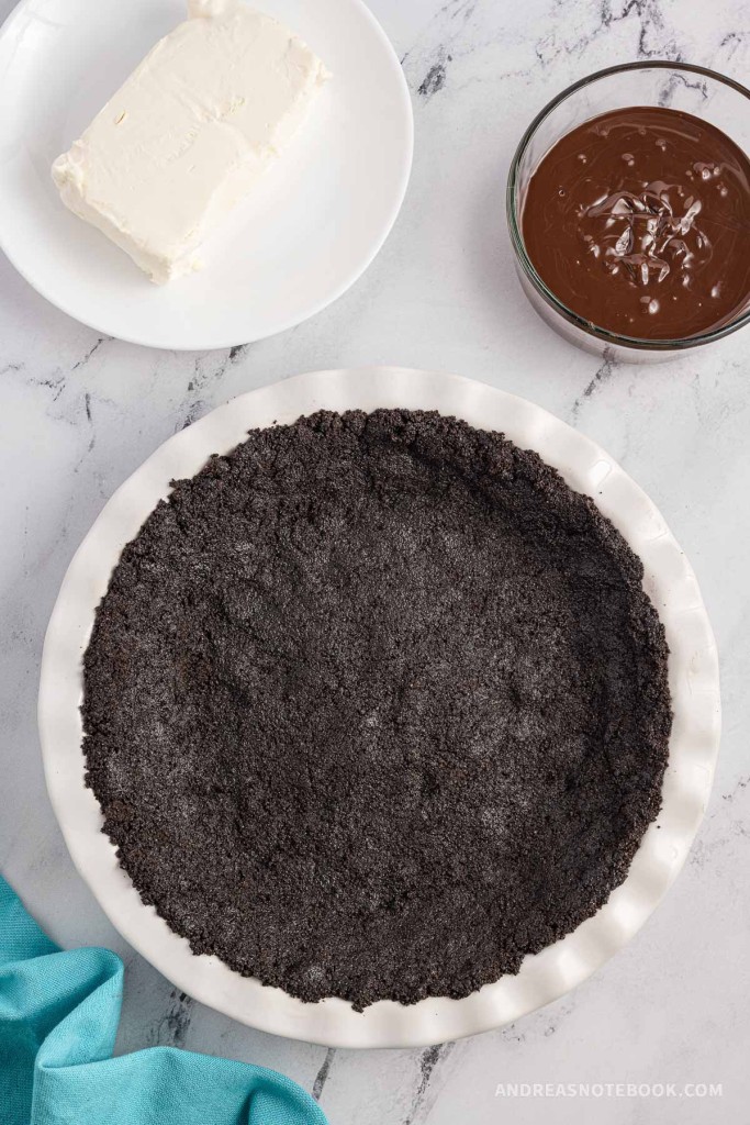 Oreo Cookie Pie Crust2 Andrea's Notebook
